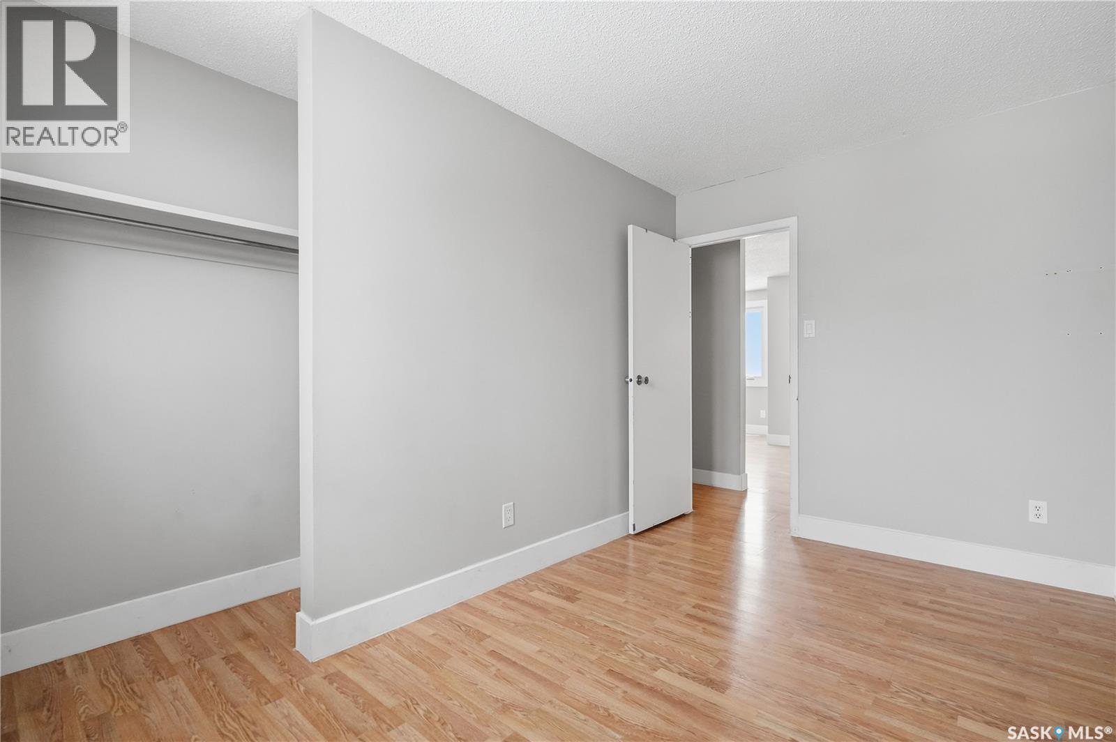 94 Lloyd Crescent, Regina, SK - Indoor Photo Showing Other Room