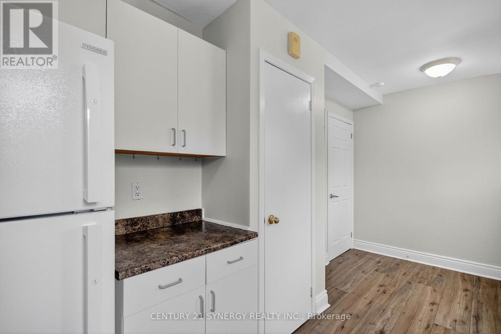 928 Meadowlands Drive, Ottawa, ON - Indoor