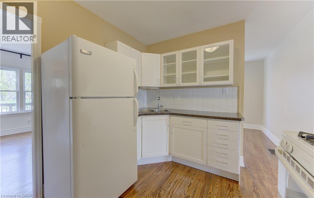 163 Binscarth Road, Kitchener, ON - Indoor Photo Showing Kitchen