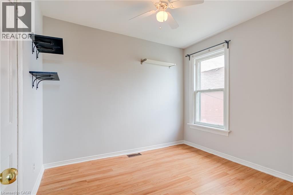 53 Sherman Avenue N, Hamilton, ON - Indoor Photo Showing Other Room