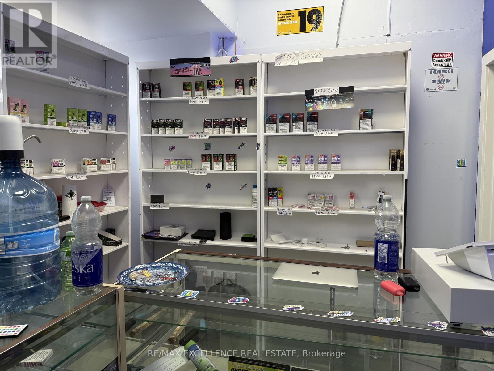 Vape Store - 243 King Street E, Hamilton, ON