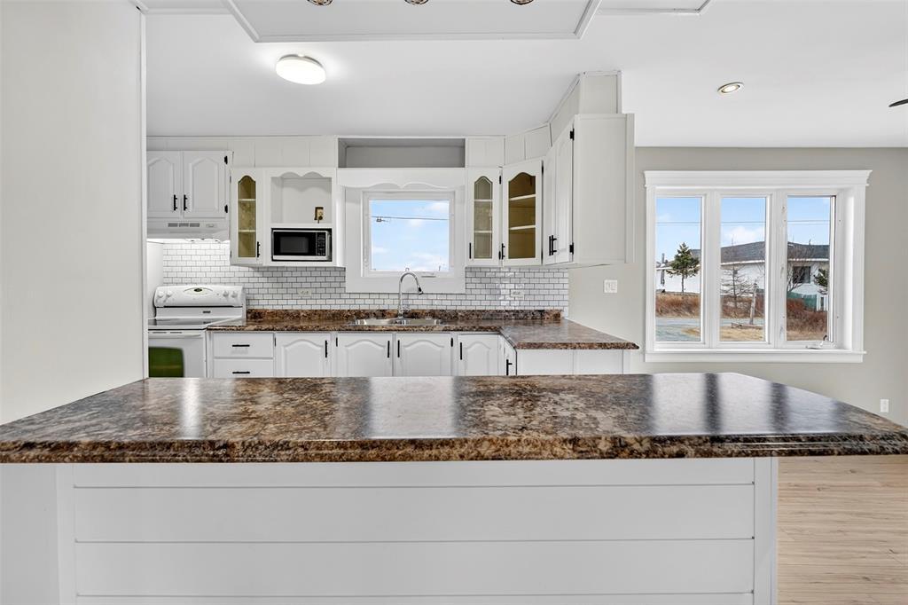 5 Sparkes Lane, Bay Roberts, NL - Indoor Photo Showing Kitchen With Upgraded Kitchen