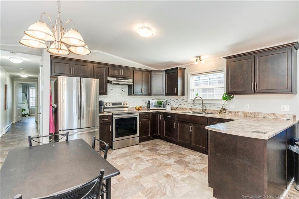 15 Telex, Dieppe, NB