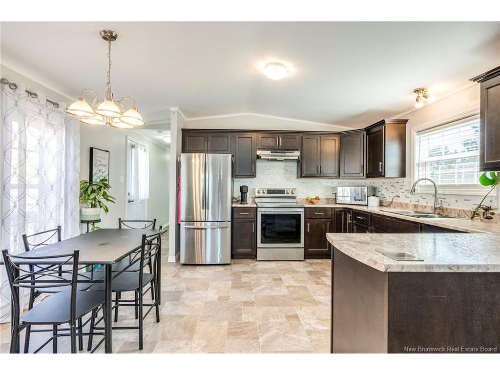 15 Telex, Dieppe, NB