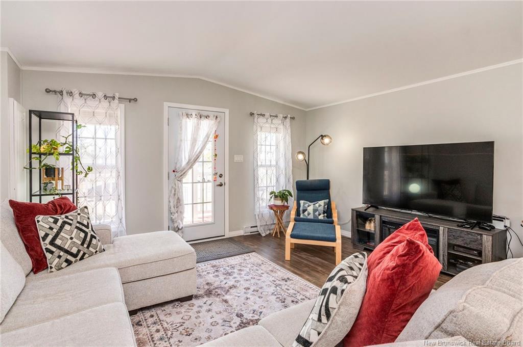 15 Telex, Dieppe, NB
