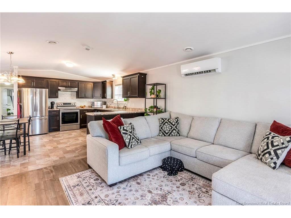 15 Telex, Dieppe, NB
