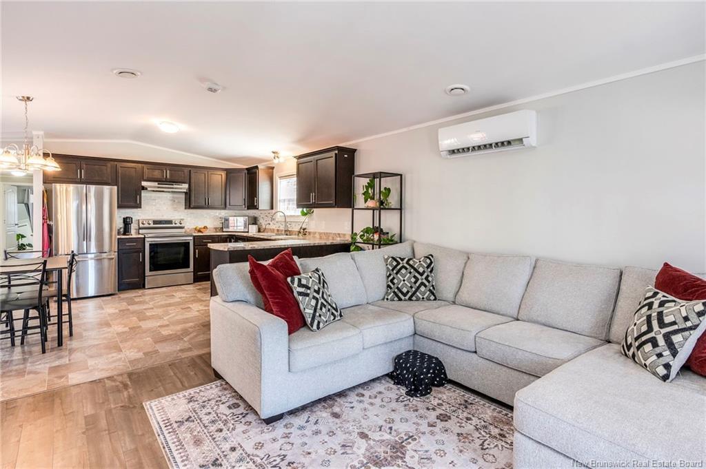 15 Telex, Dieppe, NB