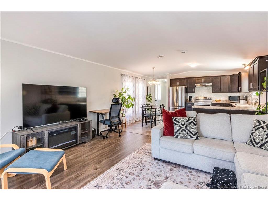 15 Telex, Dieppe, NB