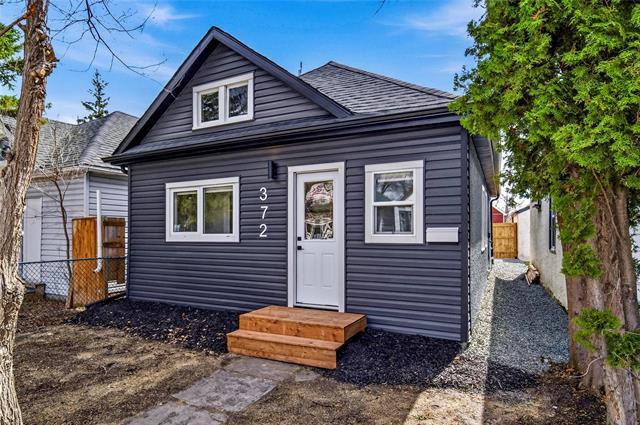 372 Harbison Ave, Winnipeg, MB