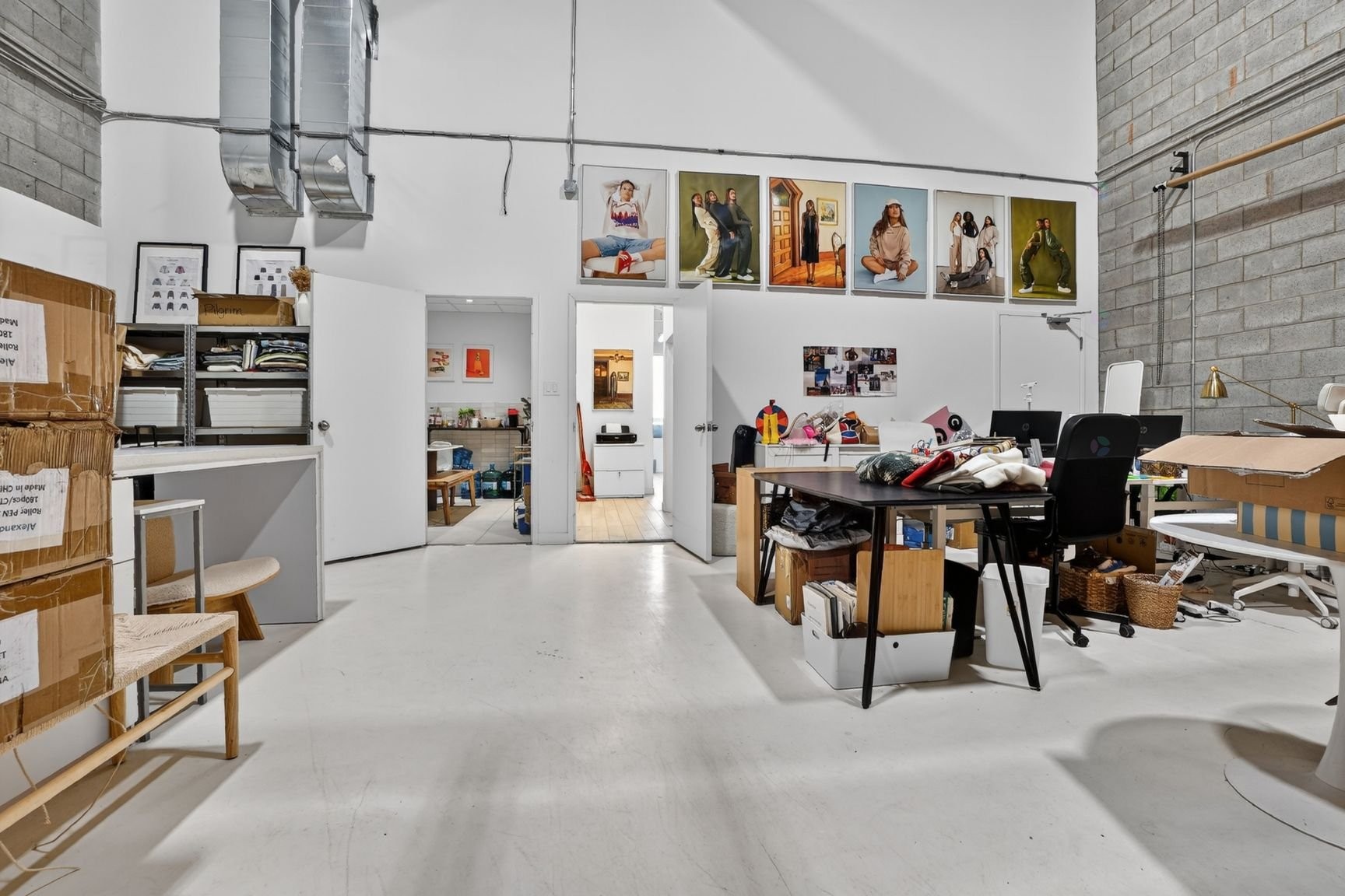 Warehouse - 110-9125 Rue Pascal-Gagnon, Montréal (Saint-Léonard), QC - Indoor