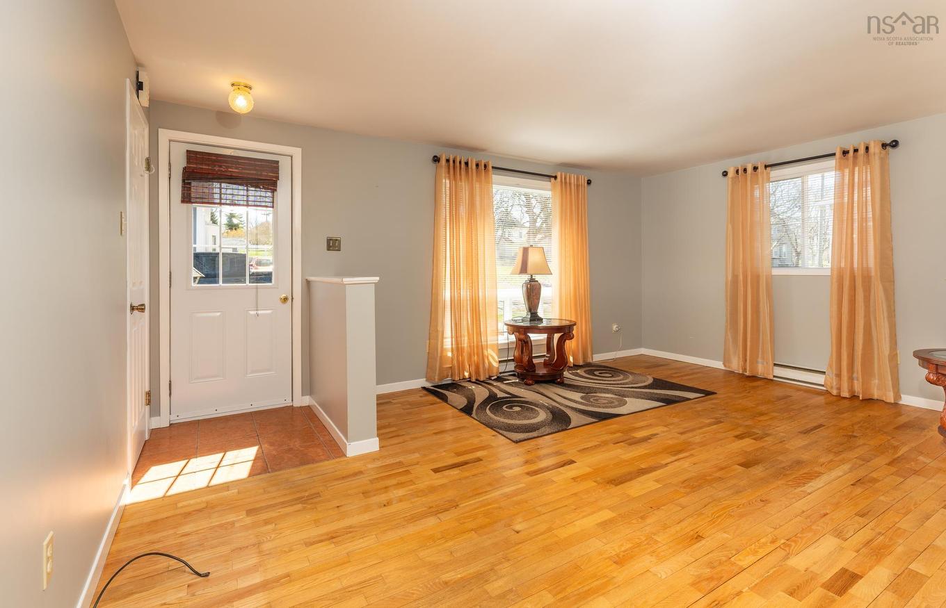 5 Whipple Street, Yarmouth, NS
