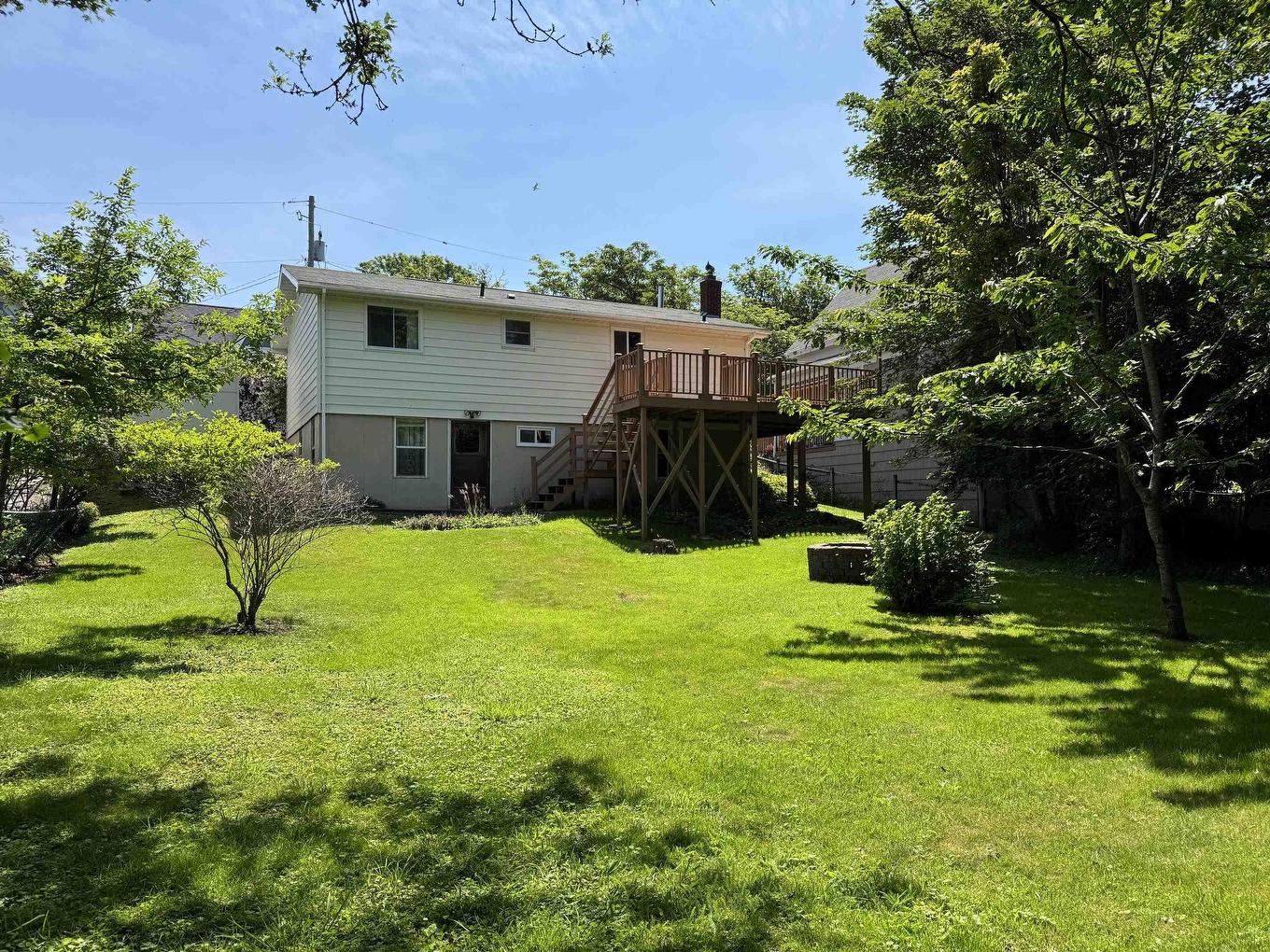 5 Whipple Street, Yarmouth, NS