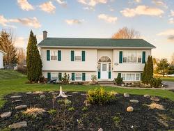 1030 Club Crescent New Minas, NS B4N 4Z5