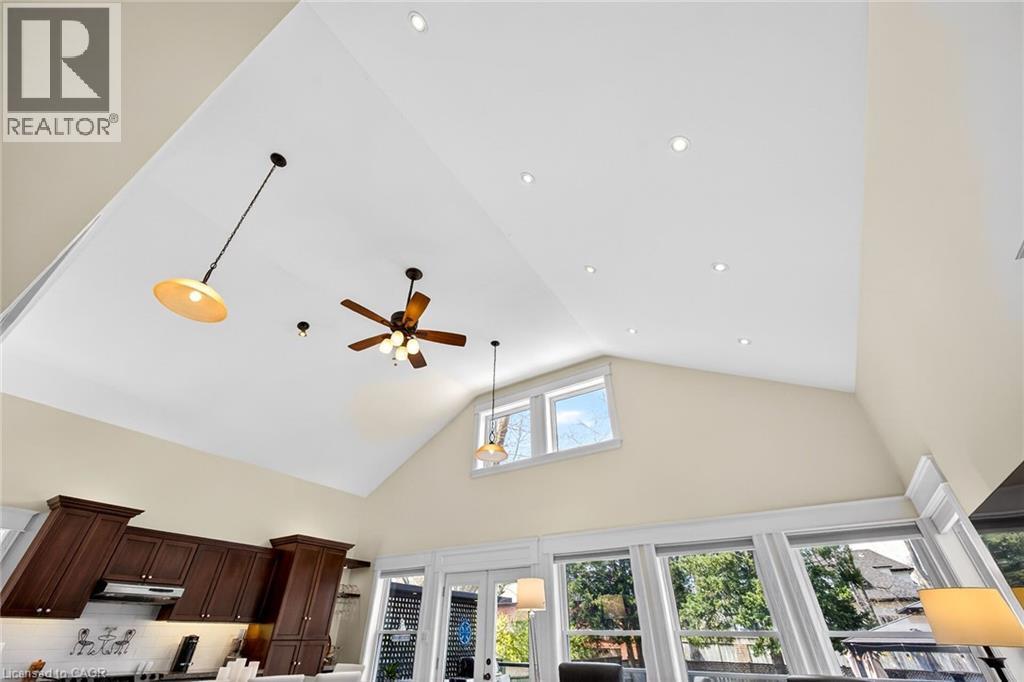 46 Bay Street, Mississauga, ON - Indoor Photo Showing Other Room