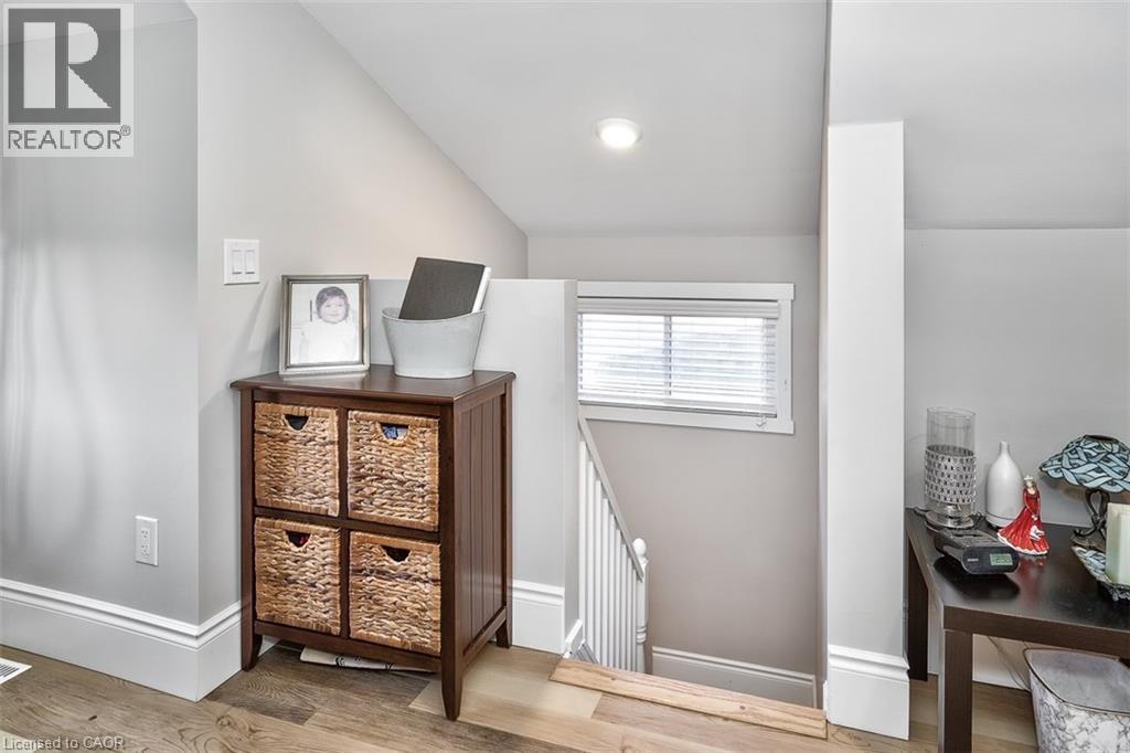 144 Ottawa Street S, Hamilton, ON - Indoor Photo Showing Other Room