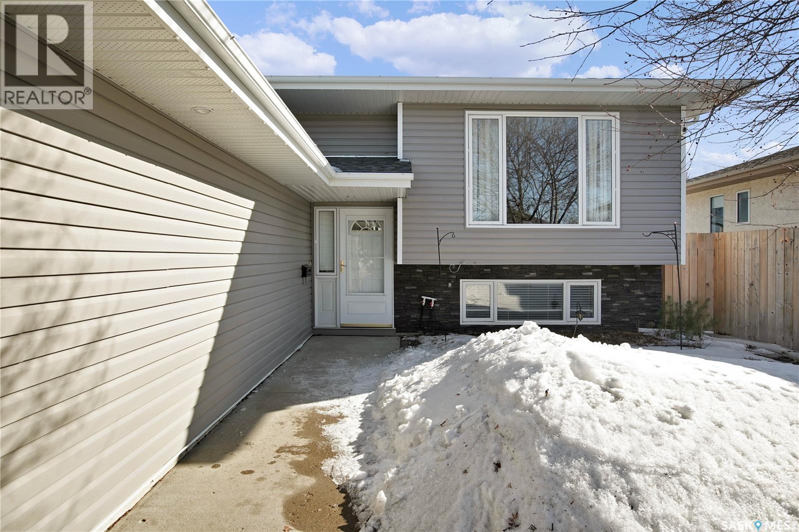 403 King Place, Warman, SK - Outdoor