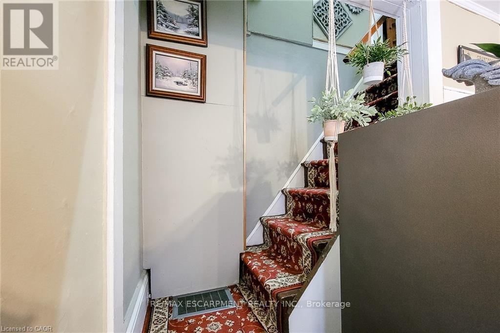 72 East 32Nd Street, Hamilton, ON - Indoor Photo Showing Other Room