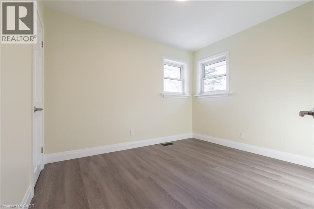 58 Sandalwood Avenue, Hamilton, ON - Indoor Photo Showing Other Room