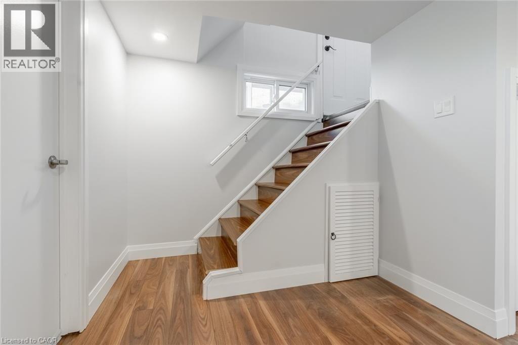 58 Sandalwood Avenue, Hamilton, ON - Indoor Photo Showing Other Room