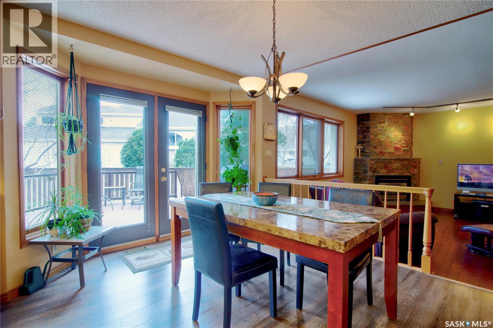 3623 Hanna Bay, Regina, SK - Indoor Photo Showing Dining Room