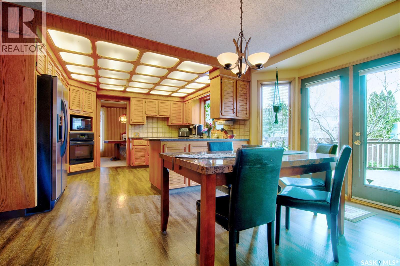 3623 Hanna Bay, Regina, SK - Indoor Photo Showing Dining Room