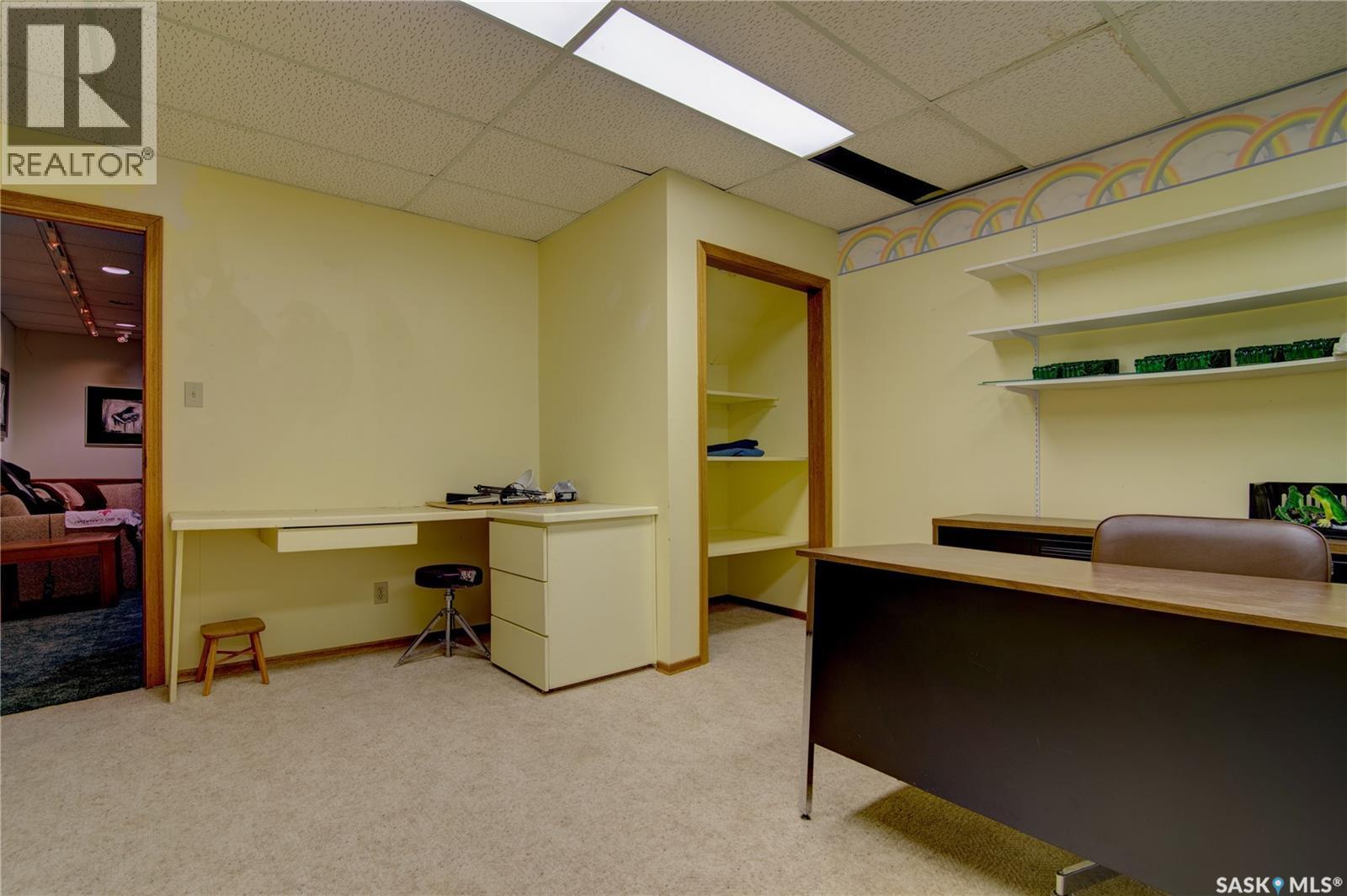 3623 Hanna Bay, Regina, SK - Indoor