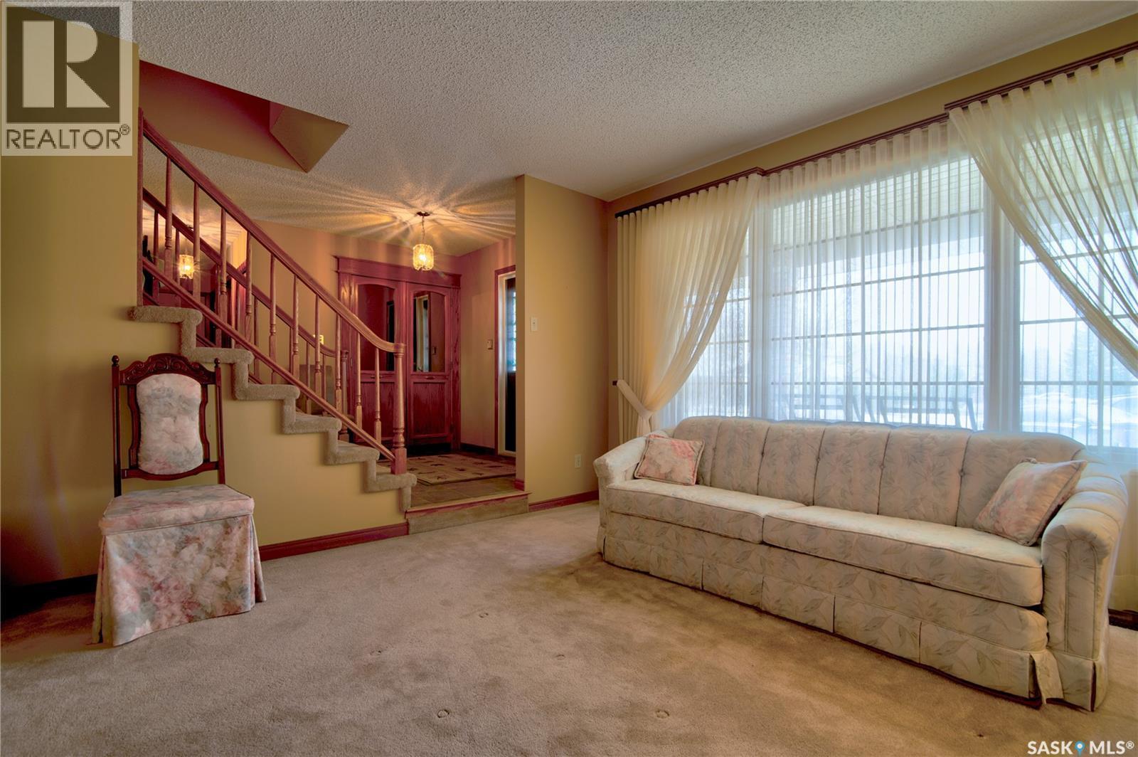 3623 Hanna Bay, Regina, SK - Indoor