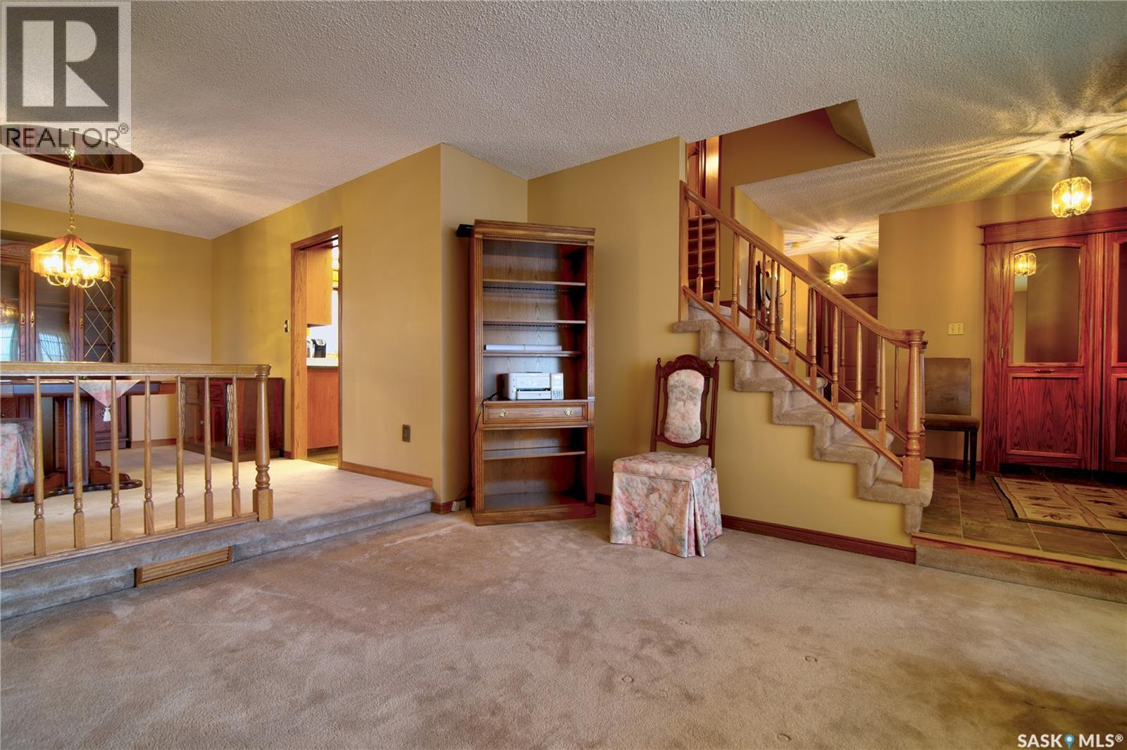 3623 Hanna Bay, Regina, SK - Indoor Photo Showing Other Room