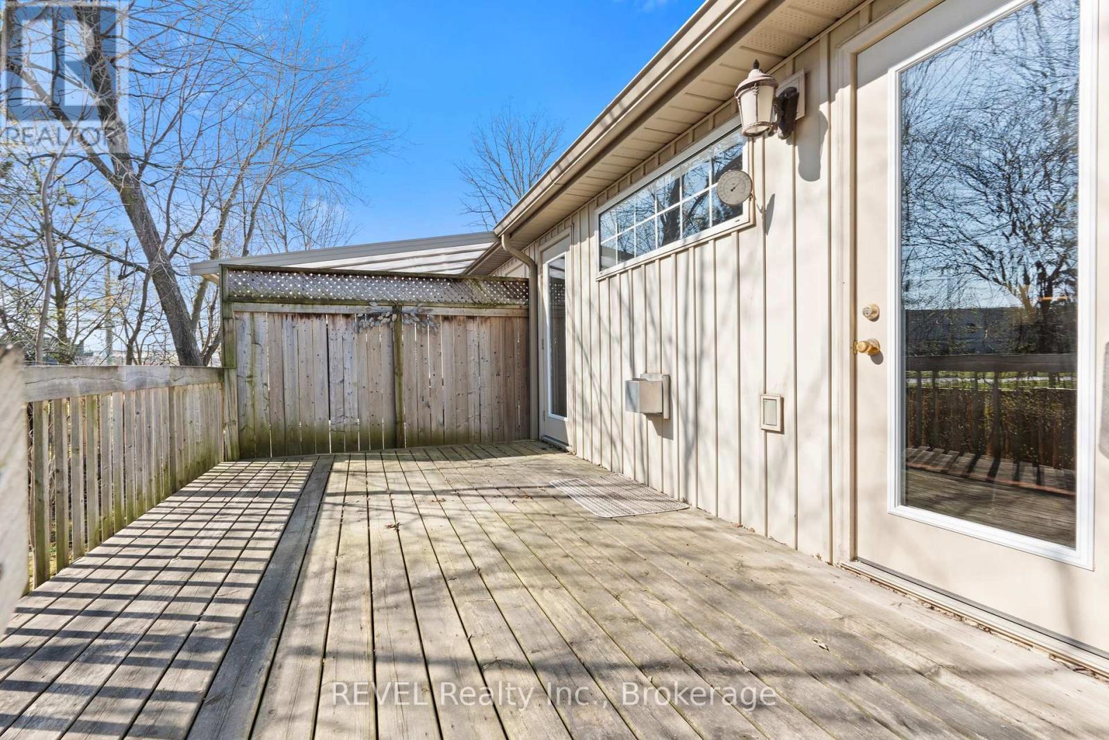 3 - 605 Welland Avenue, St. Catharines (Carlton/Bunting), ON - Outdoor With Deck Patio Veranda With Exterior