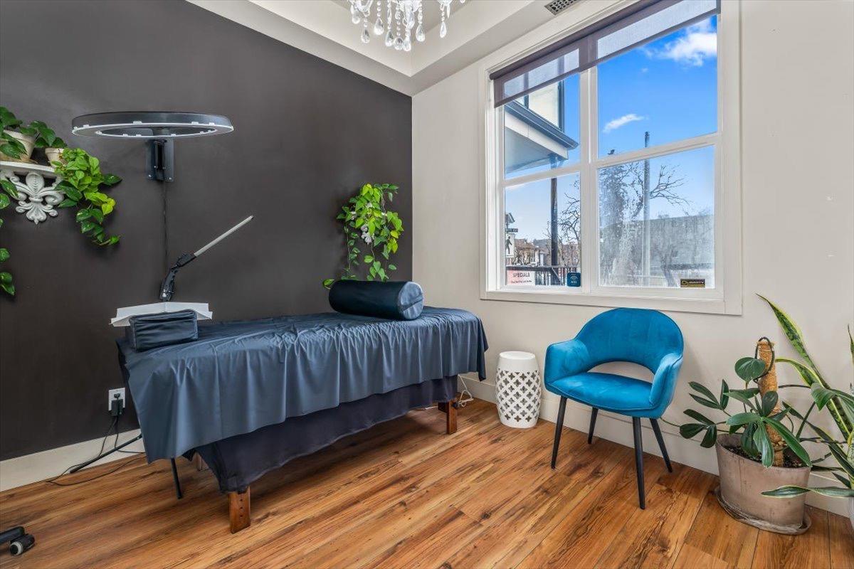 10403 122 Street Nw, Edmonton, AB