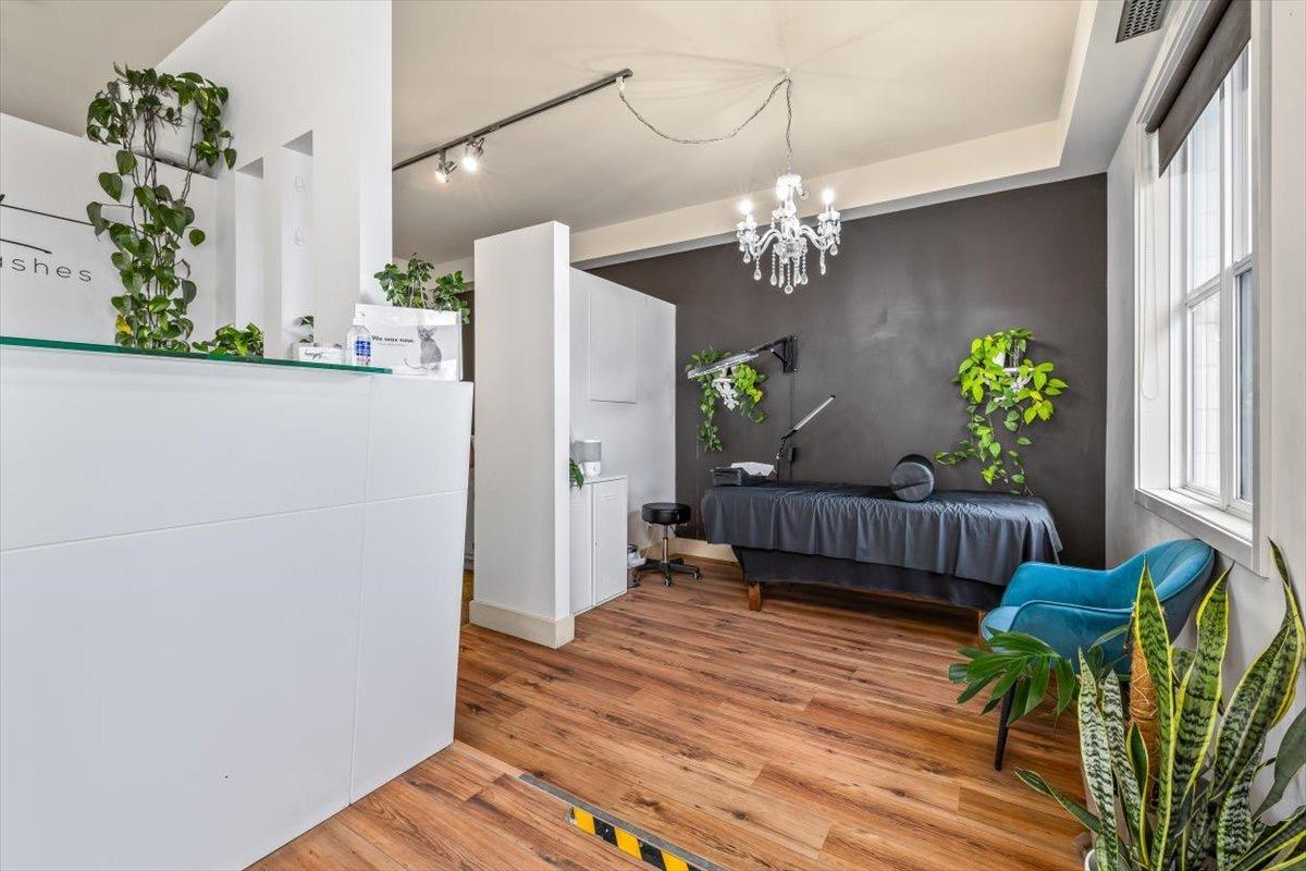 10403 122 Street Nw, Edmonton, AB