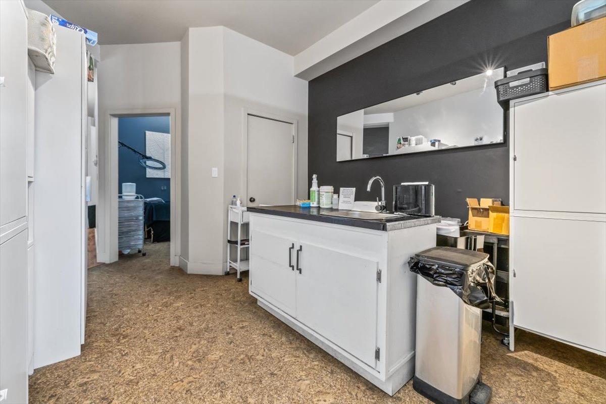 10403 122 Street Nw, Edmonton, AB