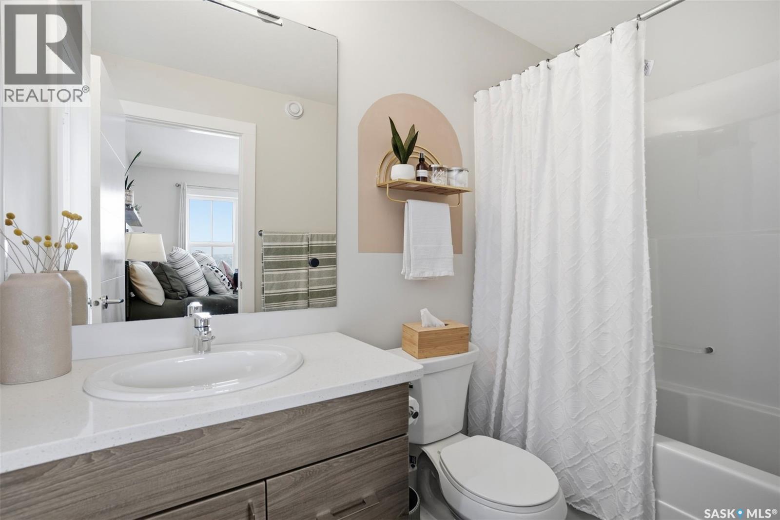 122 Greyeyes-Steele Way, Saskatoon, SK - Indoor Photo Showing Bathroom