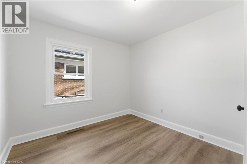80 Malta Drive, Hamilton, ON - Indoor Photo Showing Other Room