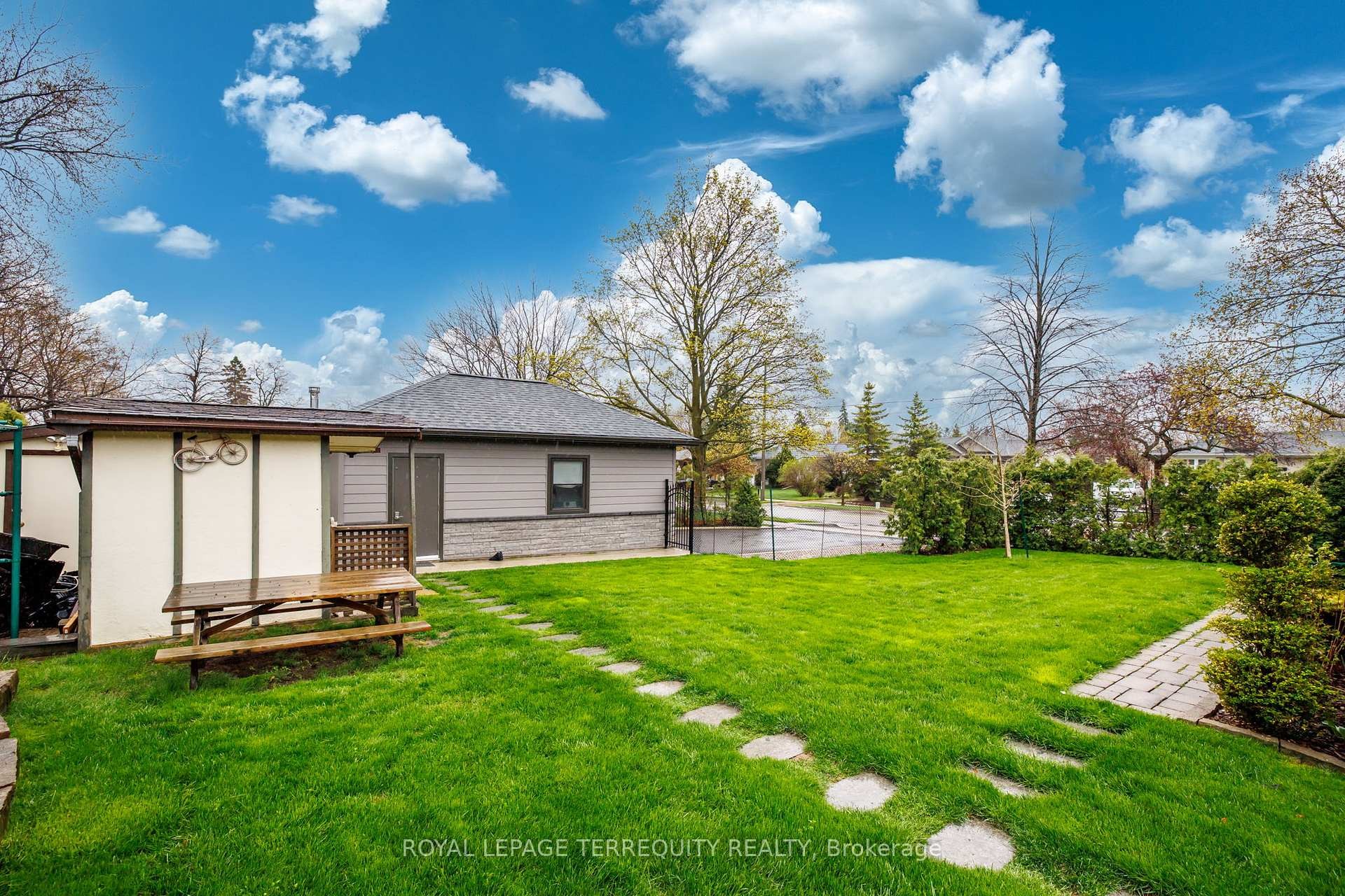 582 Hyacinthe Boulevard, Mississauga, ON - Outdoor