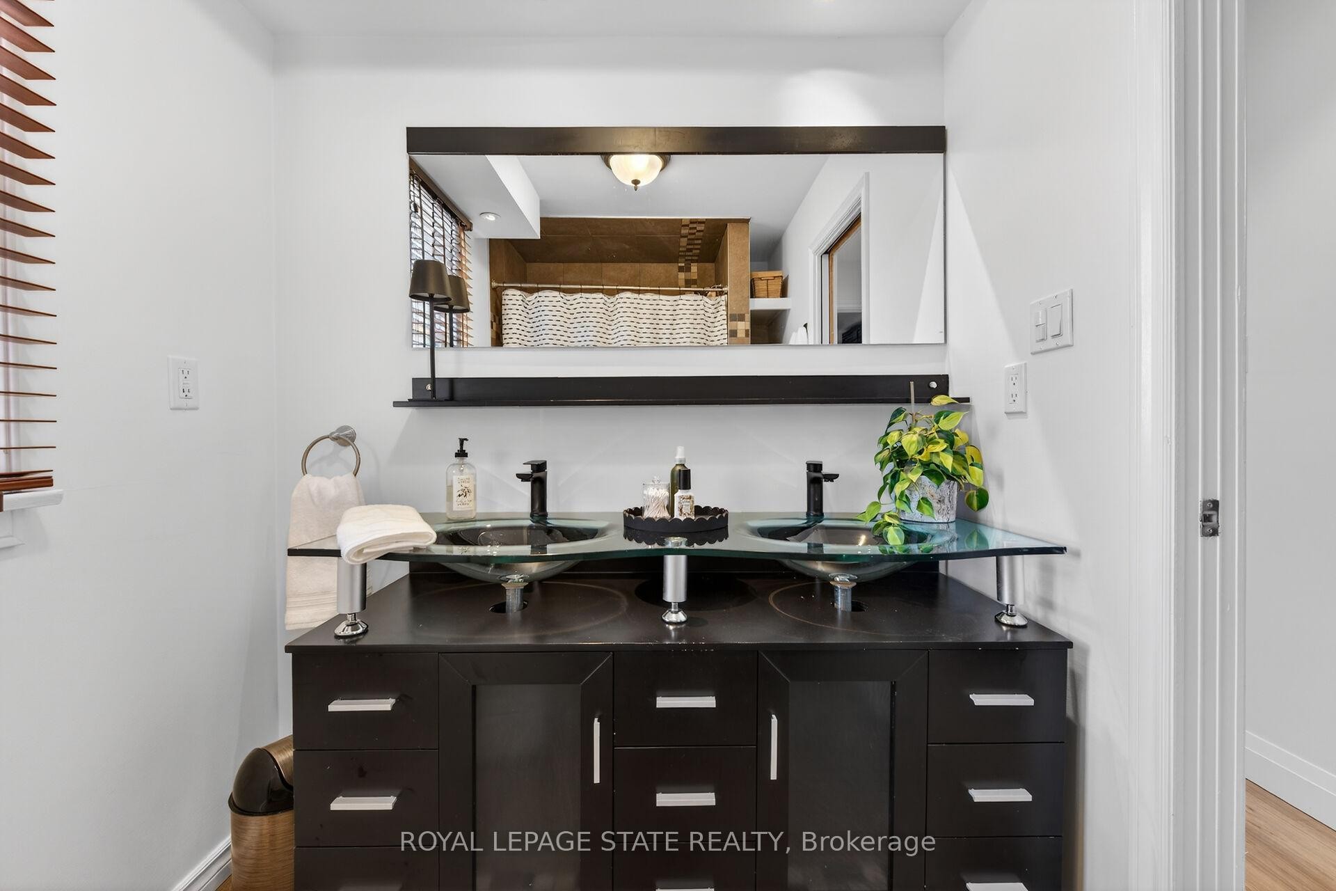 844 Upper Wellington Street, Hamilton, ON - Indoor Photo Showing Other Room