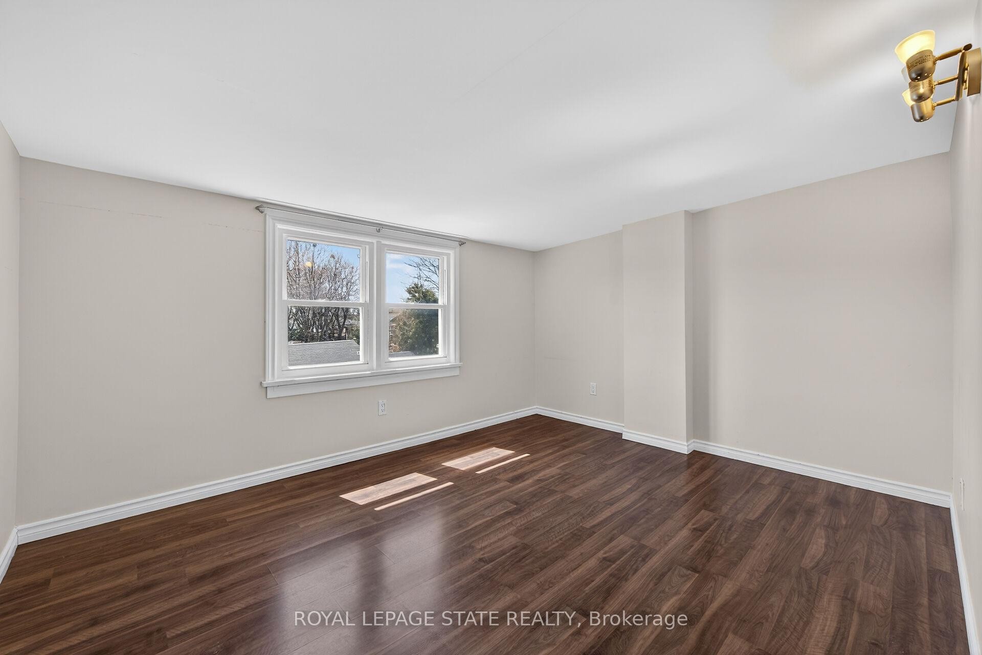 844 Upper Wellington Street, Hamilton, ON - Indoor Photo Showing Other Room