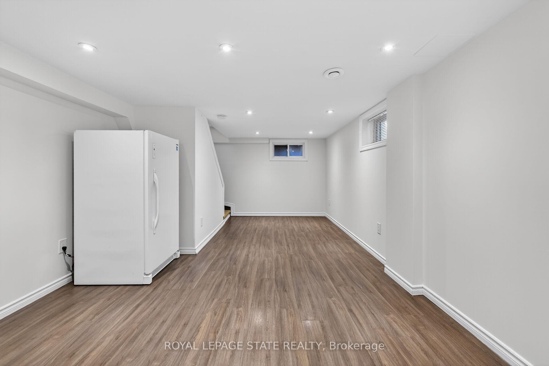 844 Upper Wellington Street, Hamilton, ON - Indoor Photo Showing Other Room