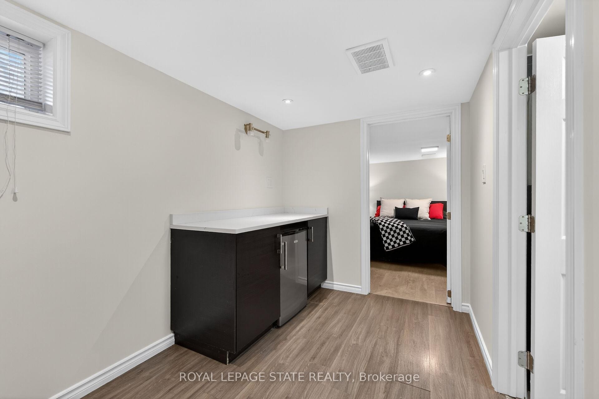 844 Upper Wellington Street, Hamilton, ON - Indoor Photo Showing Other Room