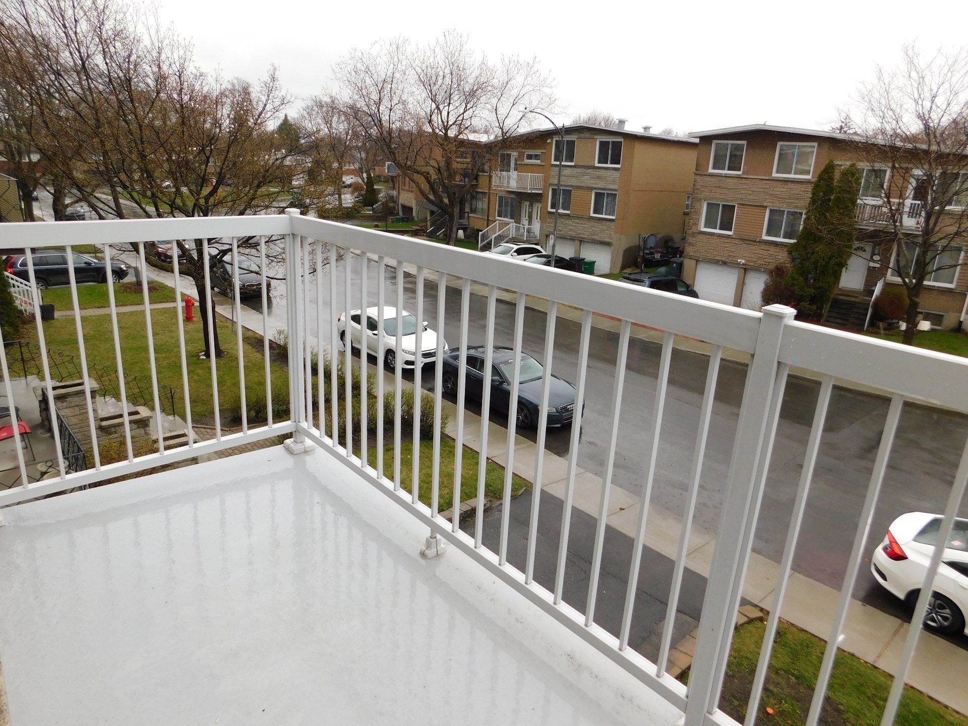 Balcon - 682 Rue Du Caven Circle, Montréal (Saint-Laurent), QC - Outdoor
