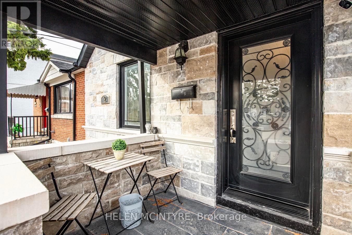 2 Birch Tree Crescent, Toronto, ON - Indoor Photo Showing Kitchen