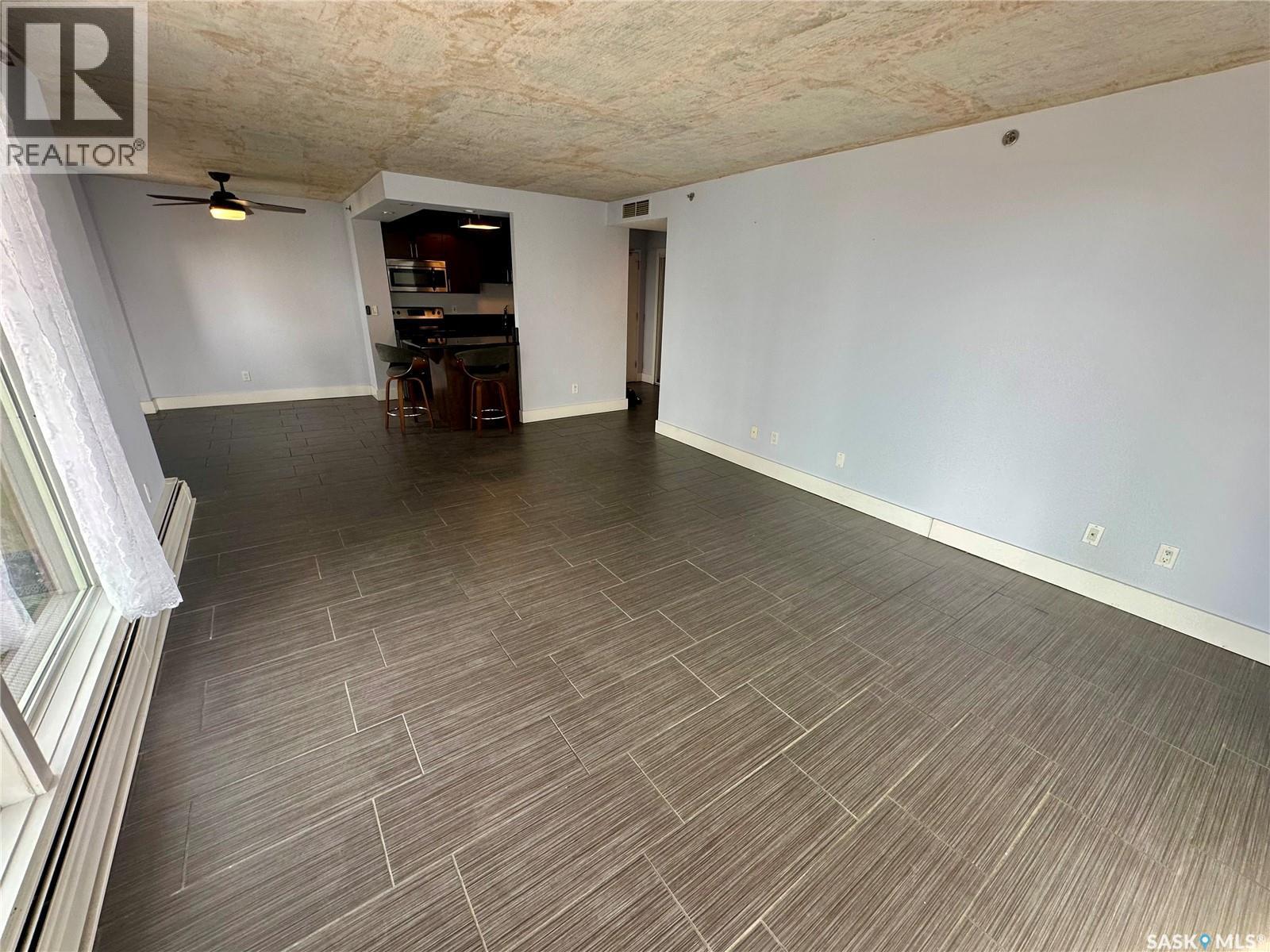 902 320 5Th Avenue N, Saskatoon, SK - Indoor Photo Showing Other Room