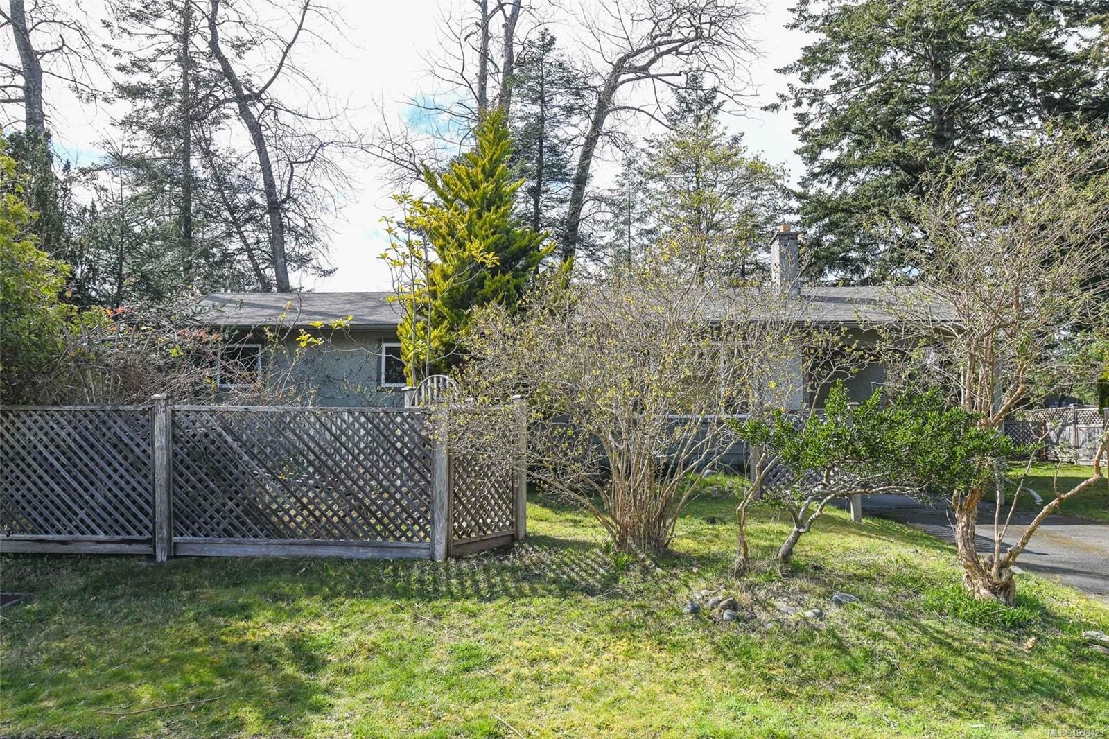 369 Douglas St, Comox, BC