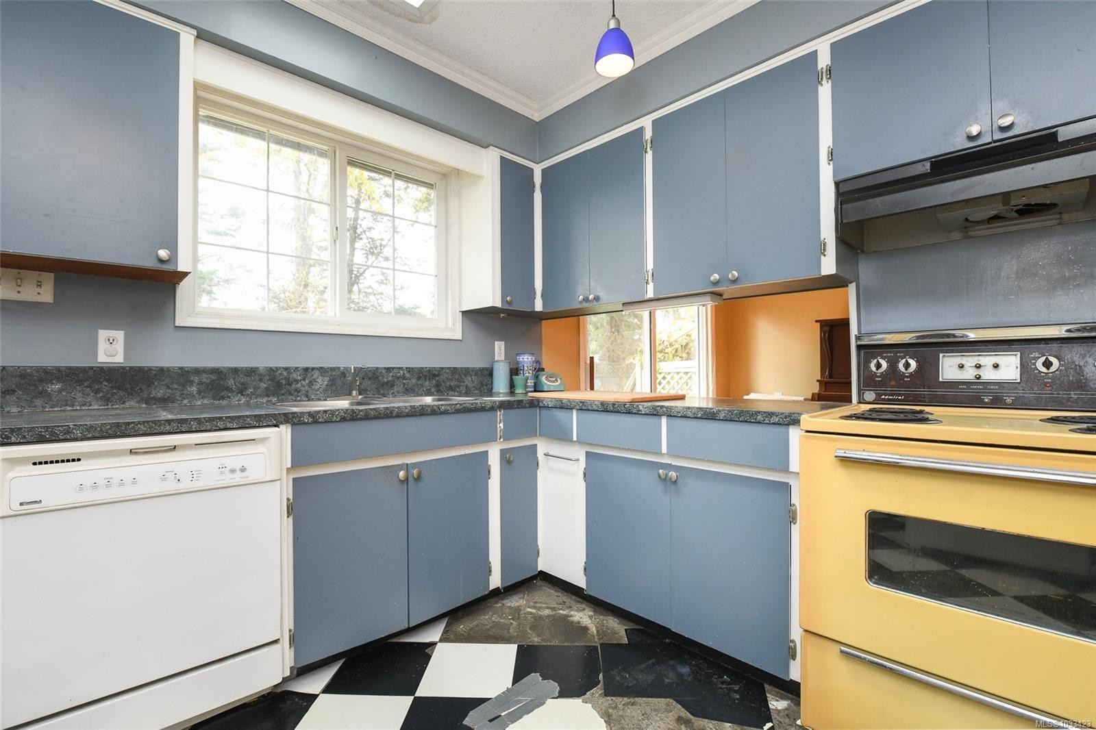 369 Douglas St, Comox, BC