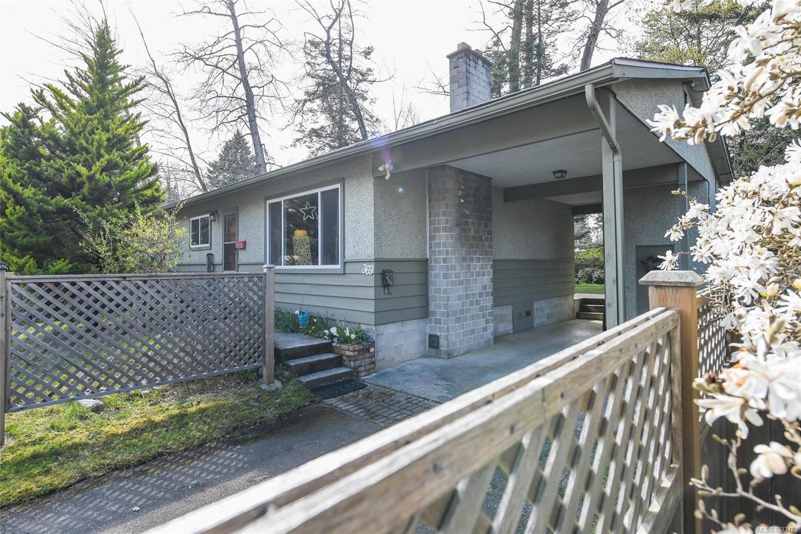 369 Douglas St, Comox, BC