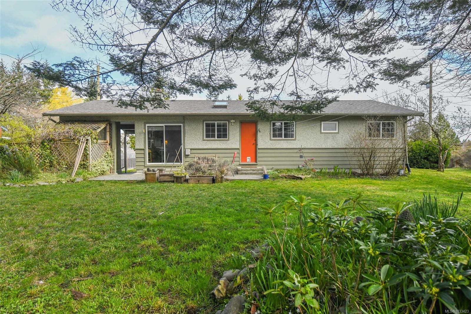 369 Douglas St, Comox, BC
