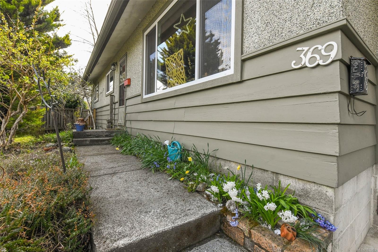 369 Douglas St, Comox, BC