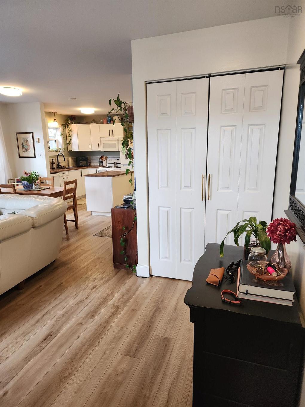 391 389-393 Renfrew Street, Halifax, NS