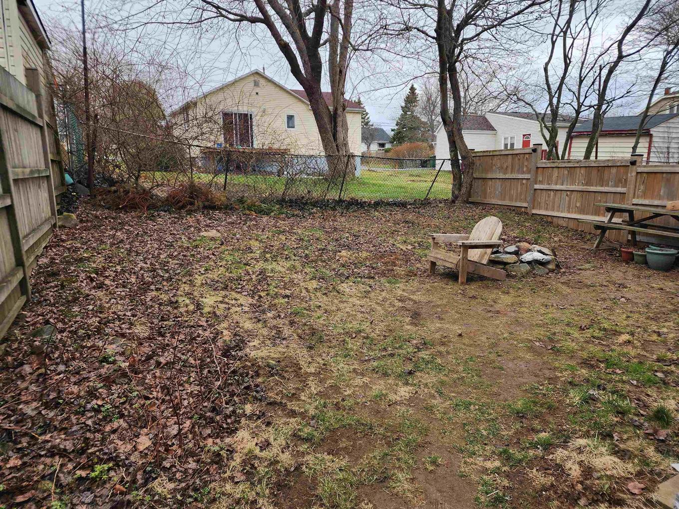 391 389-393 Renfrew Street, Halifax, NS