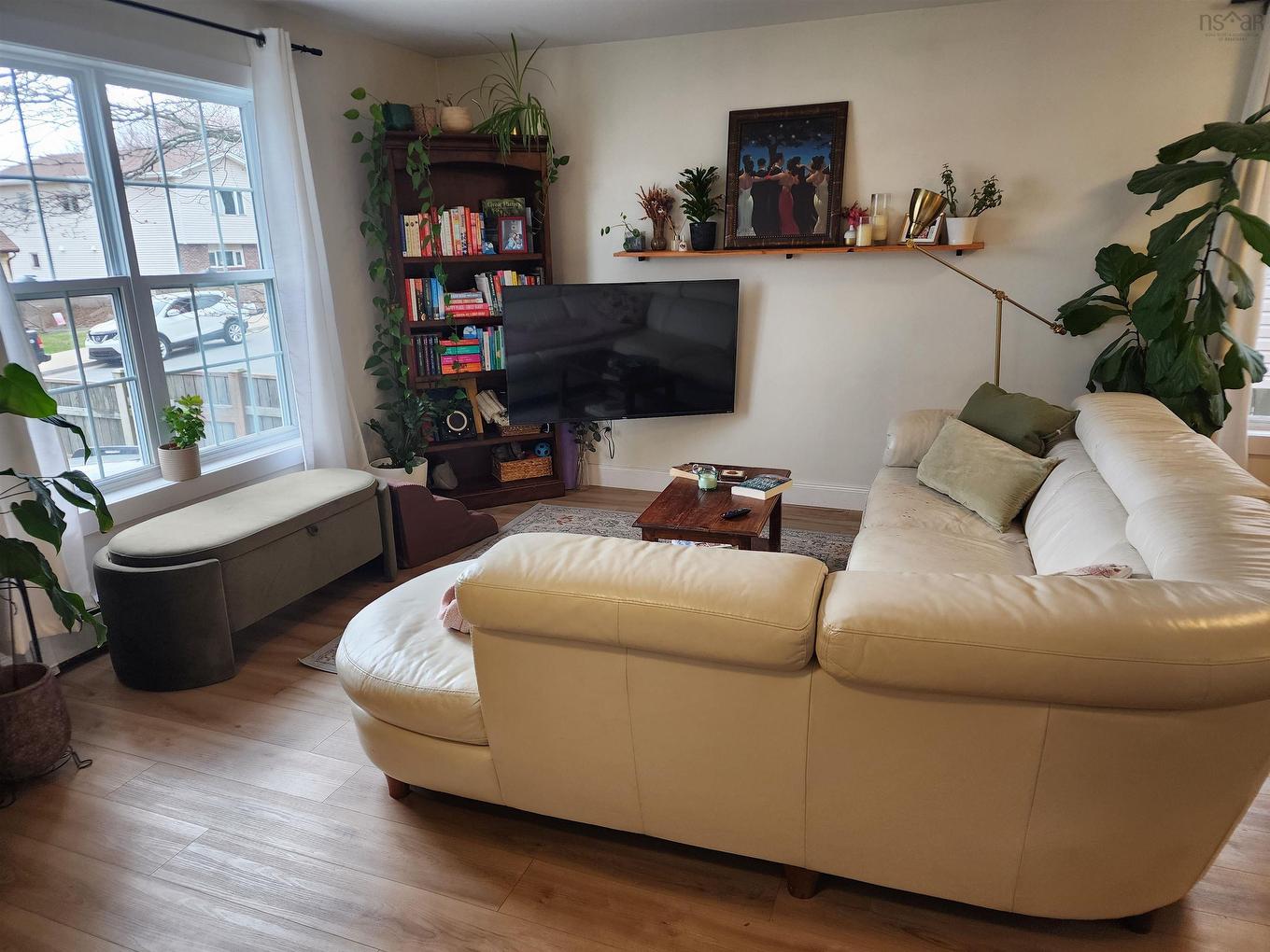 391 389-393 Renfrew Street, Halifax, NS